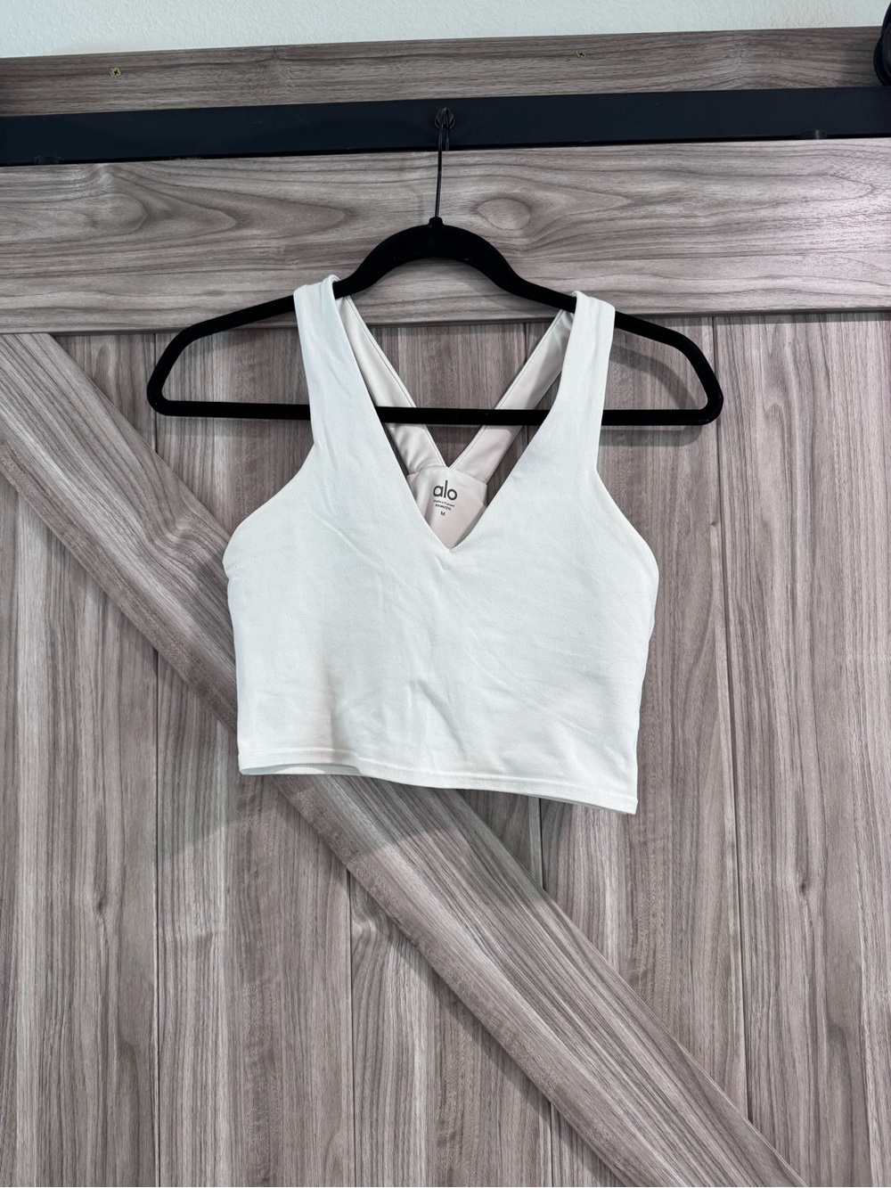 ALO Yoga White V-Neck Cropped Sports Bra Tank